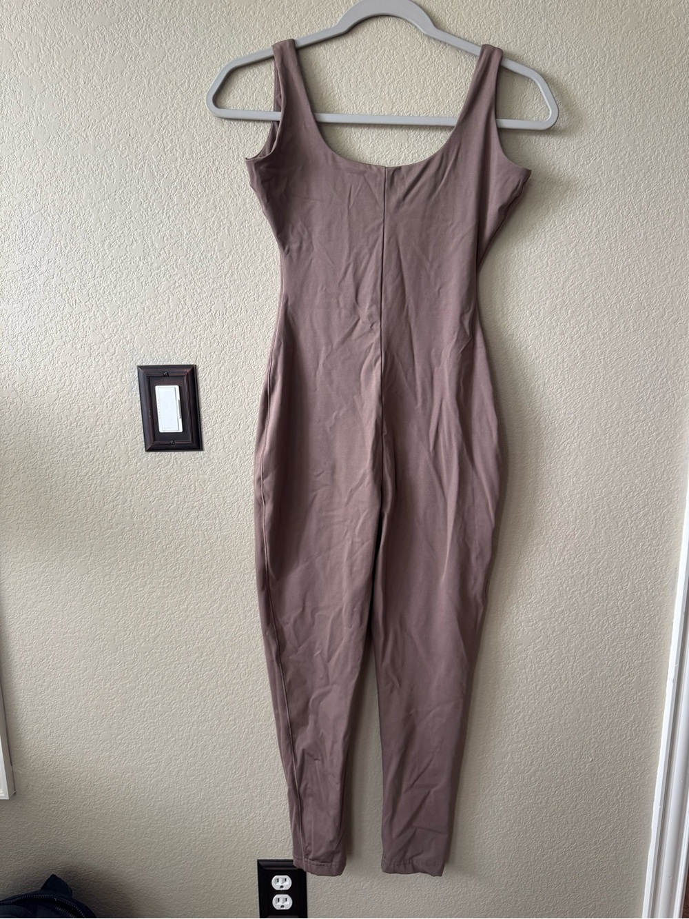 SKIMS Soft Smoothing Seamless Jumpsuit Taupe Brown Size Small Sleeveless